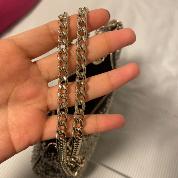 Kate Spade Kiki Convertible Crossbody Sling Bag in Shimmer Tweed. - Picture 8 of 10